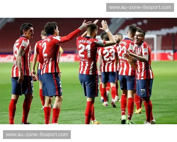 巅峰博弈：当西甲华丽舞步撞上尤文图斯的“黑白铁律”